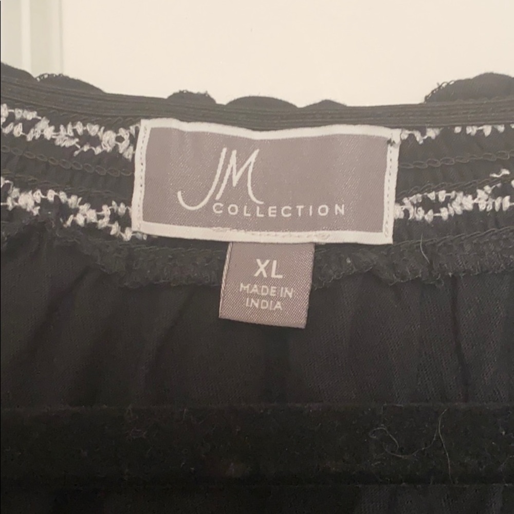 JM Collection Embroidered Top - Picture 5 of 7